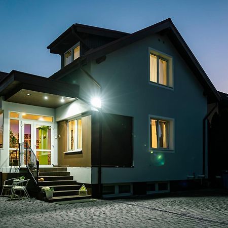 Pension Gallery Brasov Exterior photo